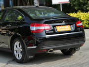 2012款 2.3L 豪華型 2012款 2.3L 豪華型