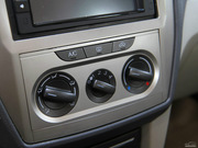 2012款 1.6L 手動(dòng)豪華型 2012款 1.6L 手動(dòng)豪華型