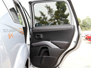 2012 Ž 2.4L r(sh)Ќ(do)