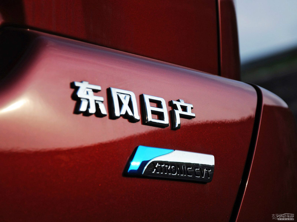 炫雅紅奇駿車尾外觀圖片