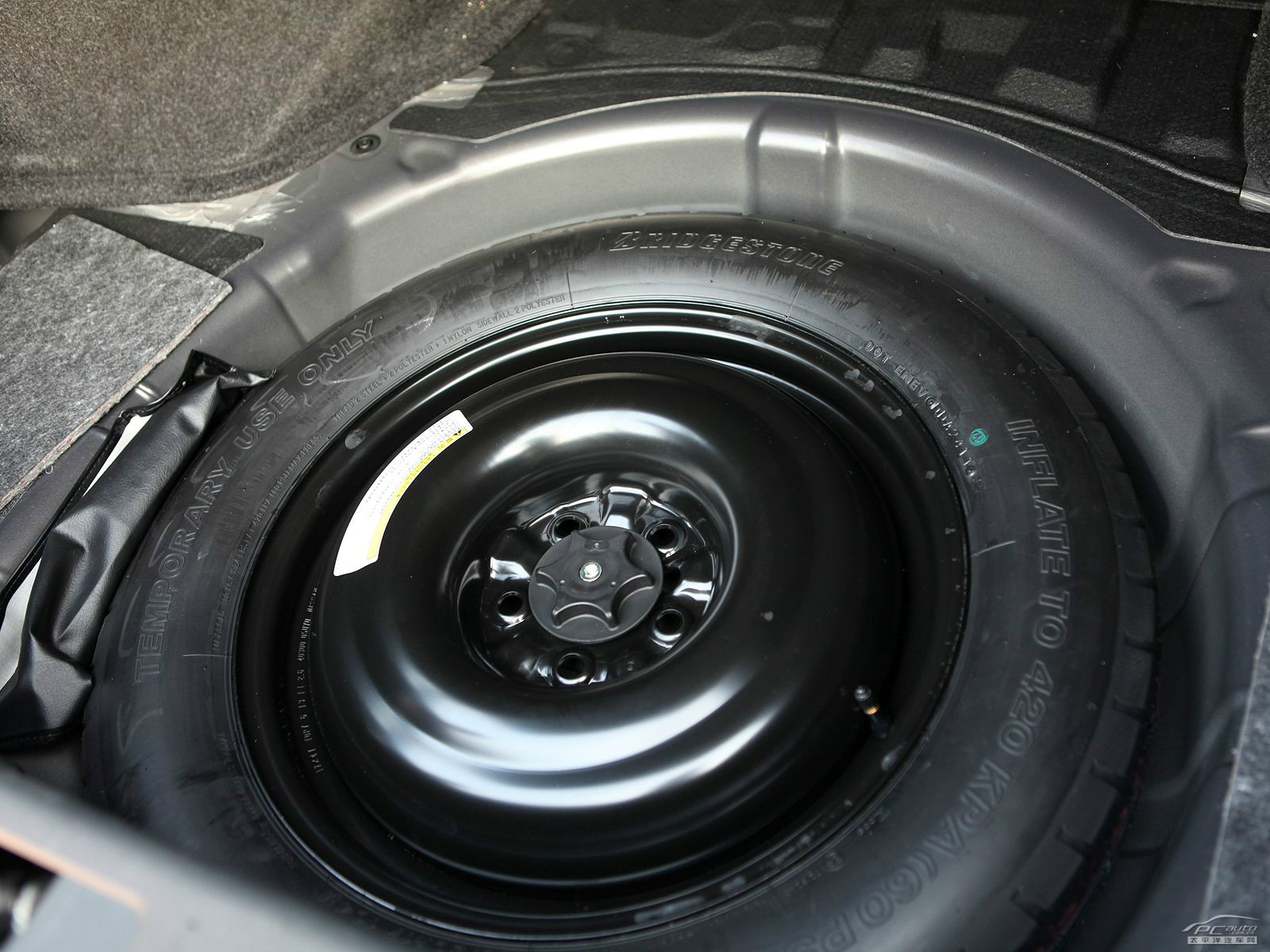 英菲尼迪M細節(jié)高清大圖