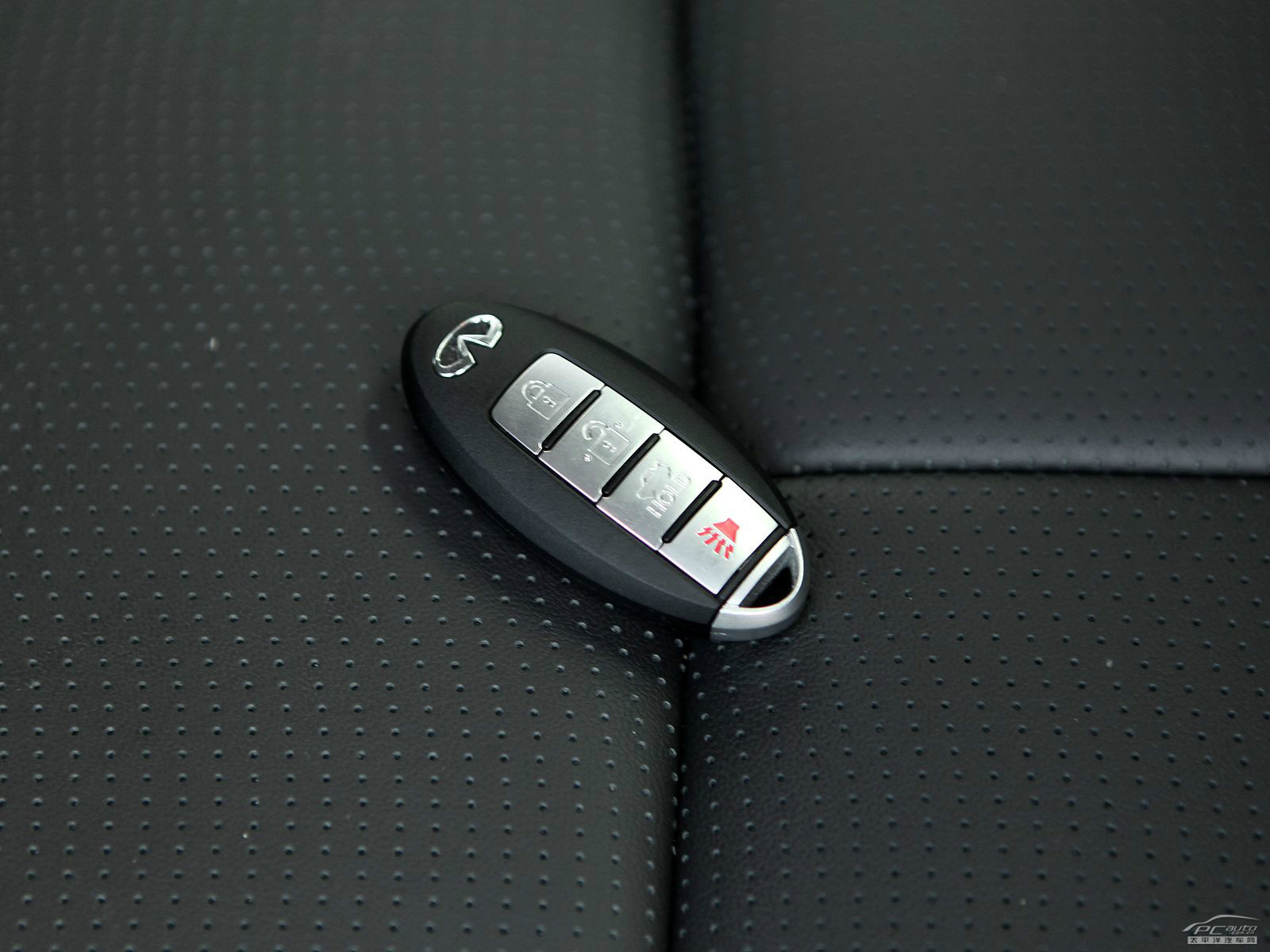 英菲尼迪M細(xì)節(jié)高清大圖