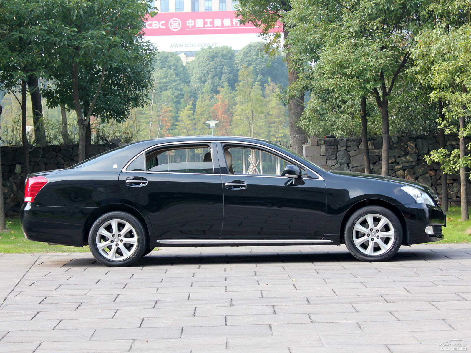 皇冠外觀高清大圖
