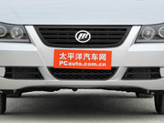 2010款 鉑尊版 1.5L 手動(dòng)精銳型 2010款 鉑尊版 1.5L 手動(dòng)精銳型