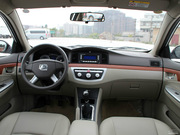 2010款 鉑尊版 1.5L 手動精銳型 2010款 鉑尊版 1.5L 手動精銳型
