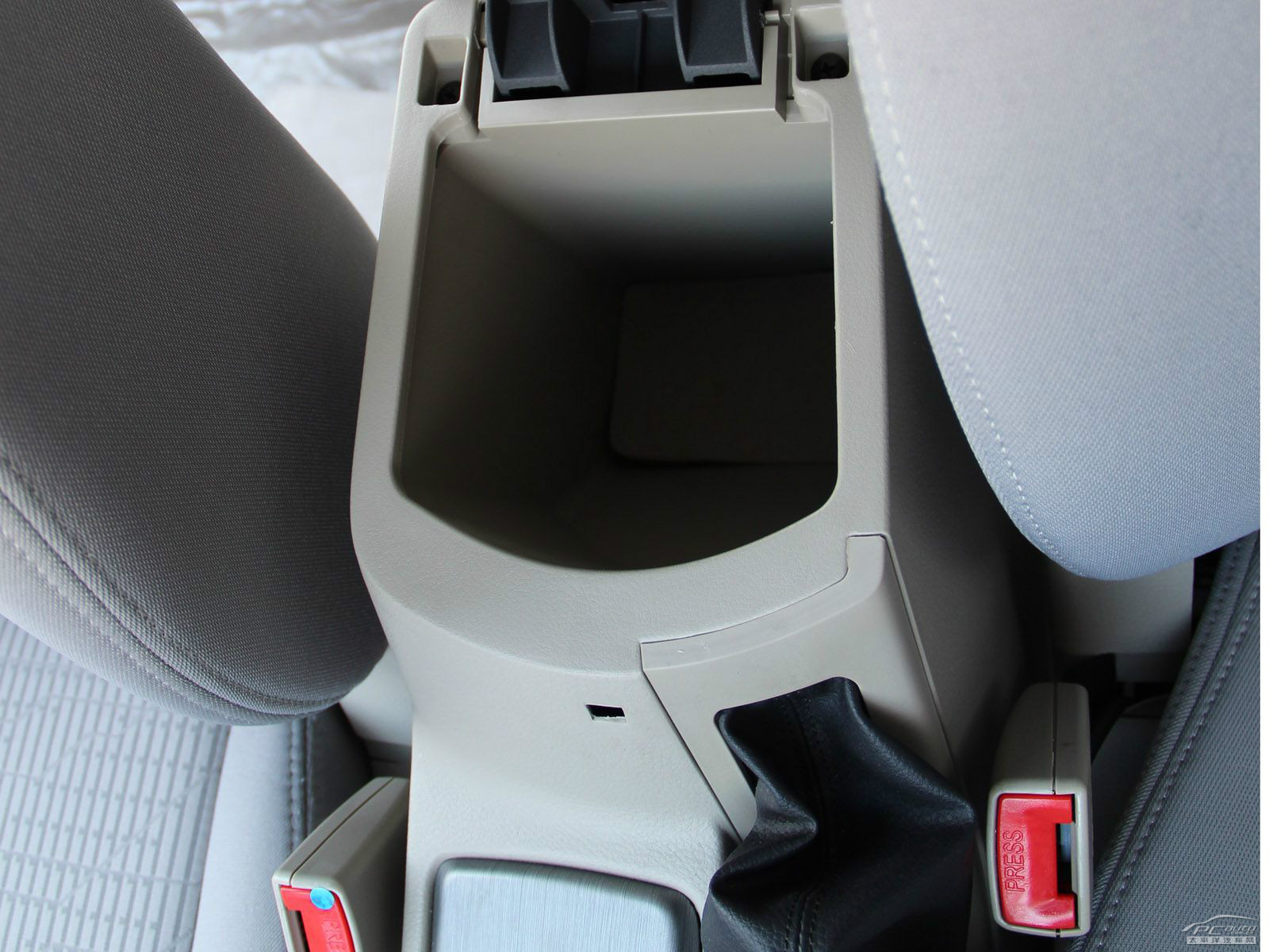 長(zhǎng)安CX30空間高清大圖