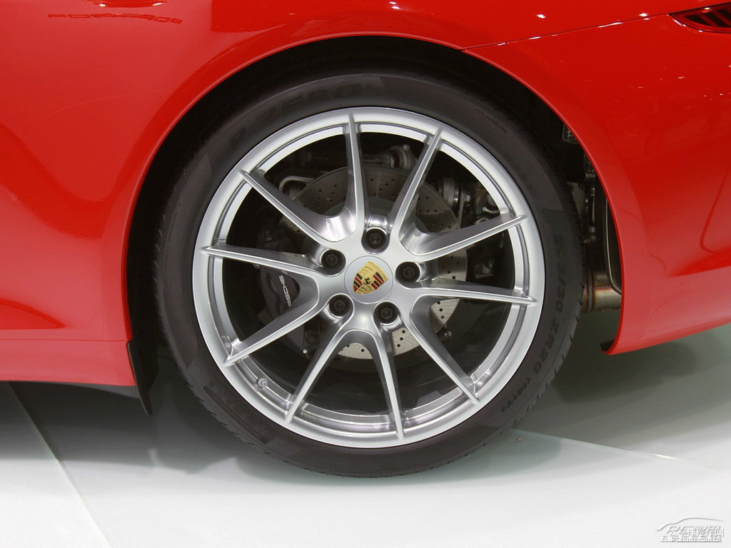 衛(wèi)紅保時(shí)捷911車身外觀圖片