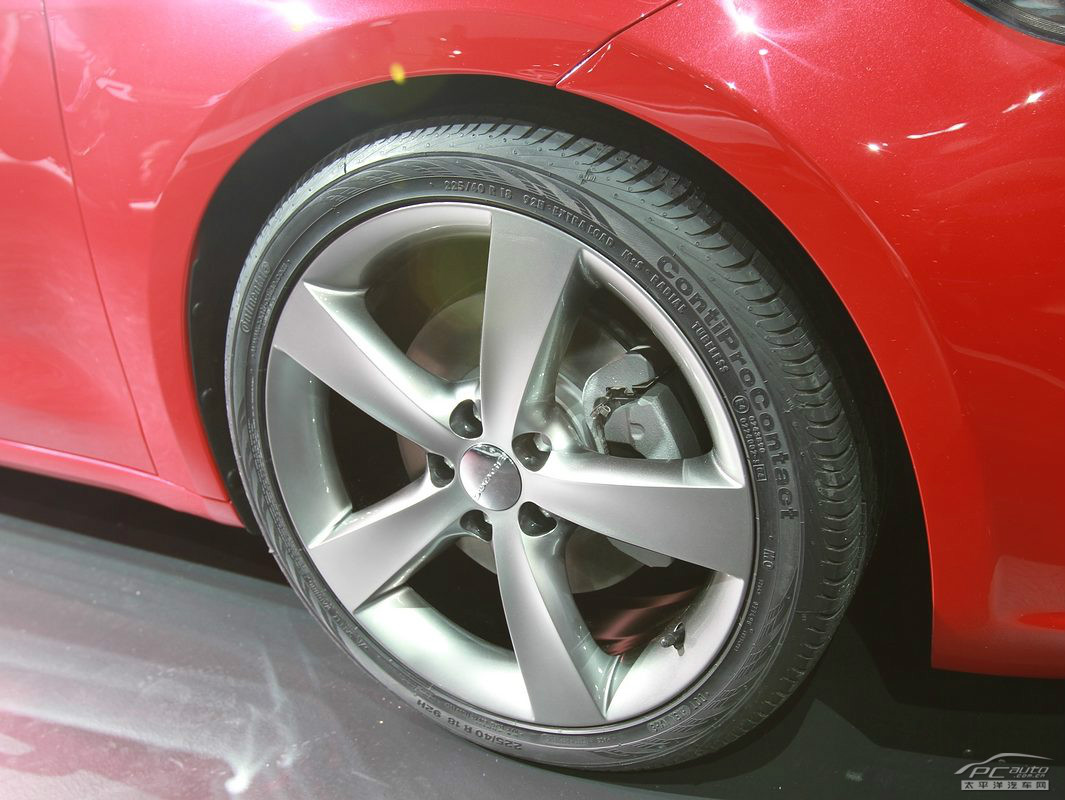 道奇Dart外觀高清大圖