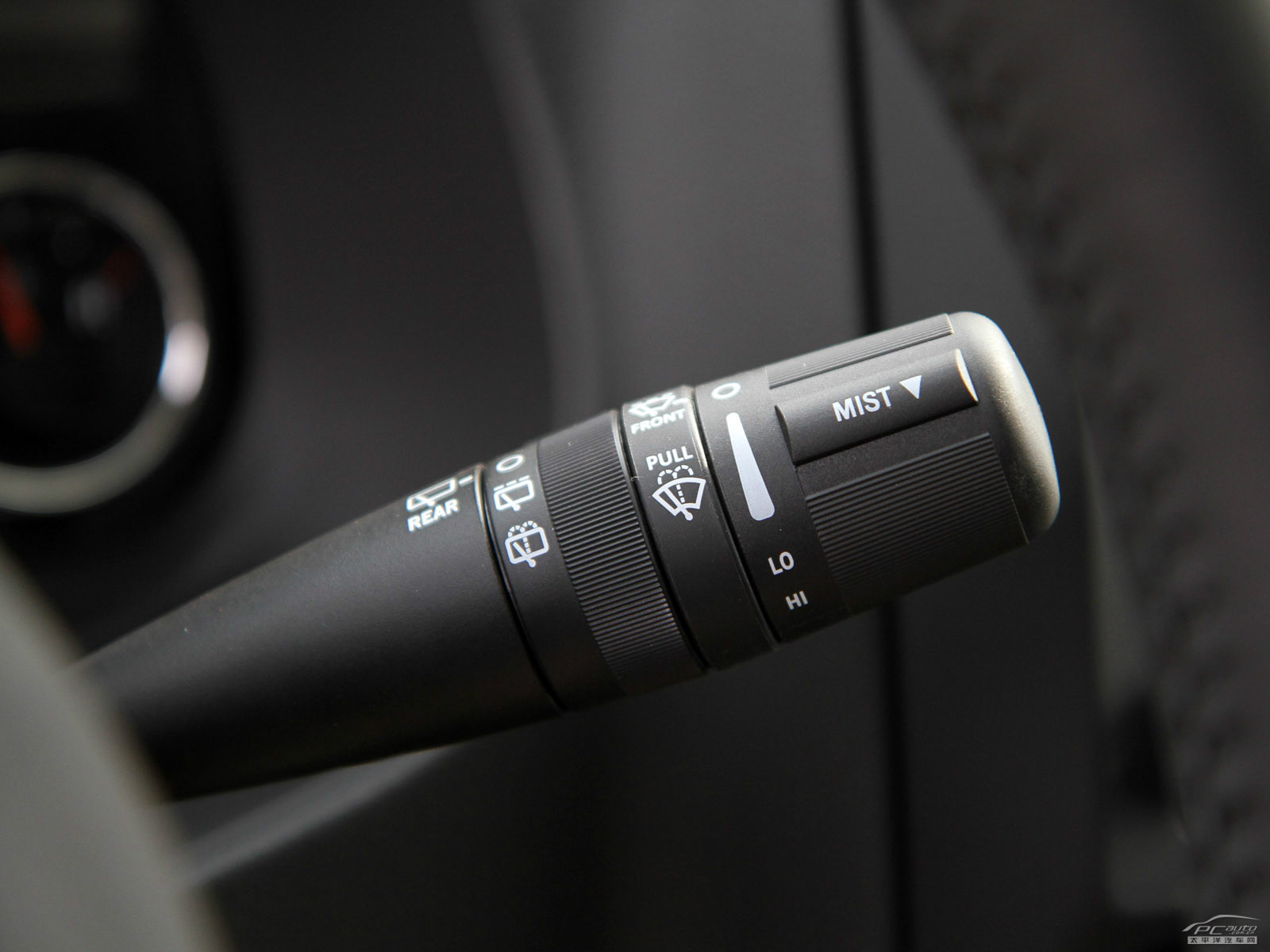 指南者(進口)內飾高清大圖