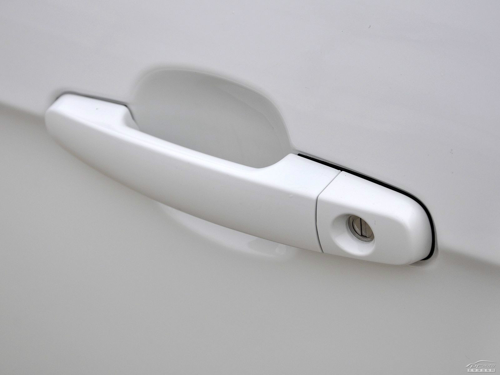 華泰B11外觀高清大圖