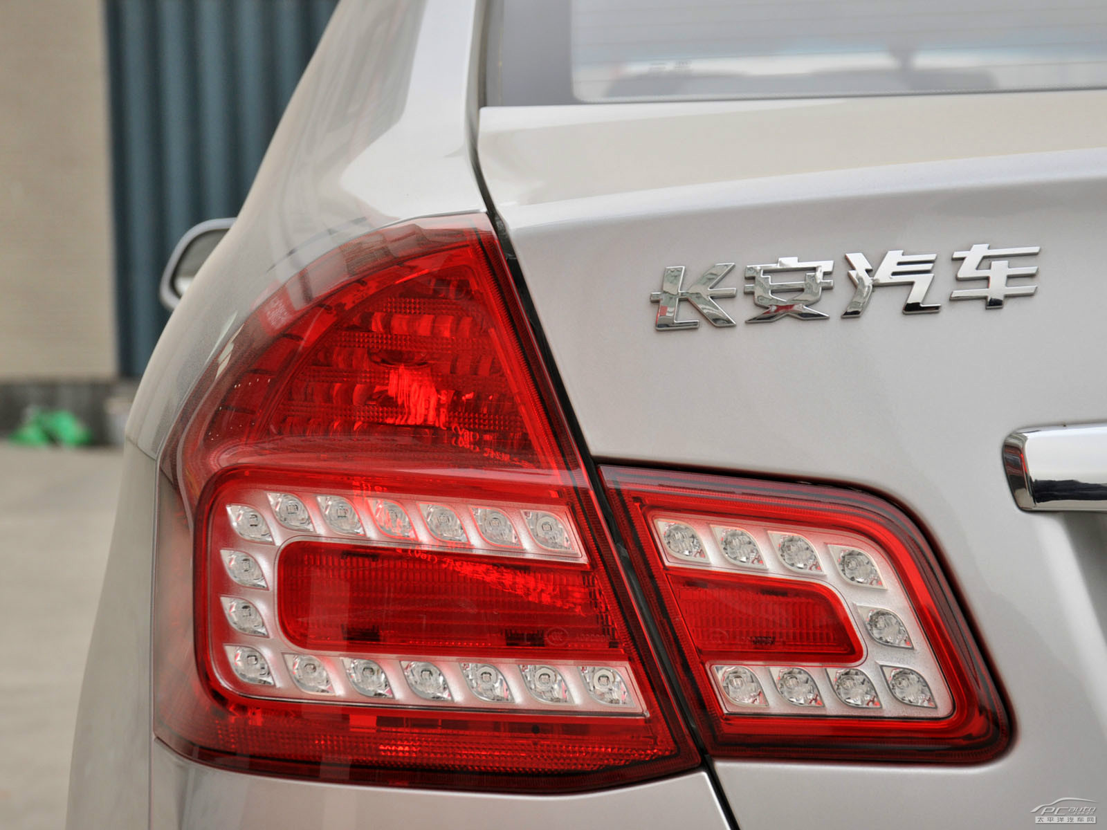 長(zhǎng)安CX30外觀高清大圖