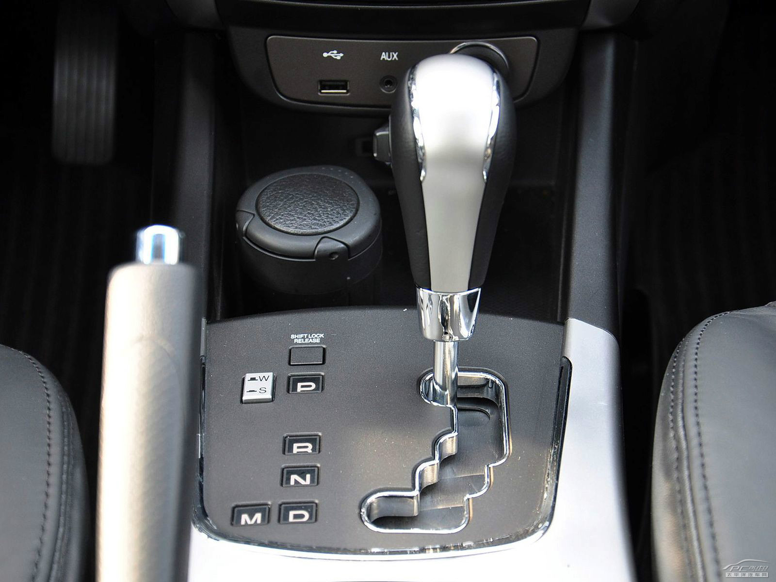 柯蘭多Korando內(nèi)飾高清大圖