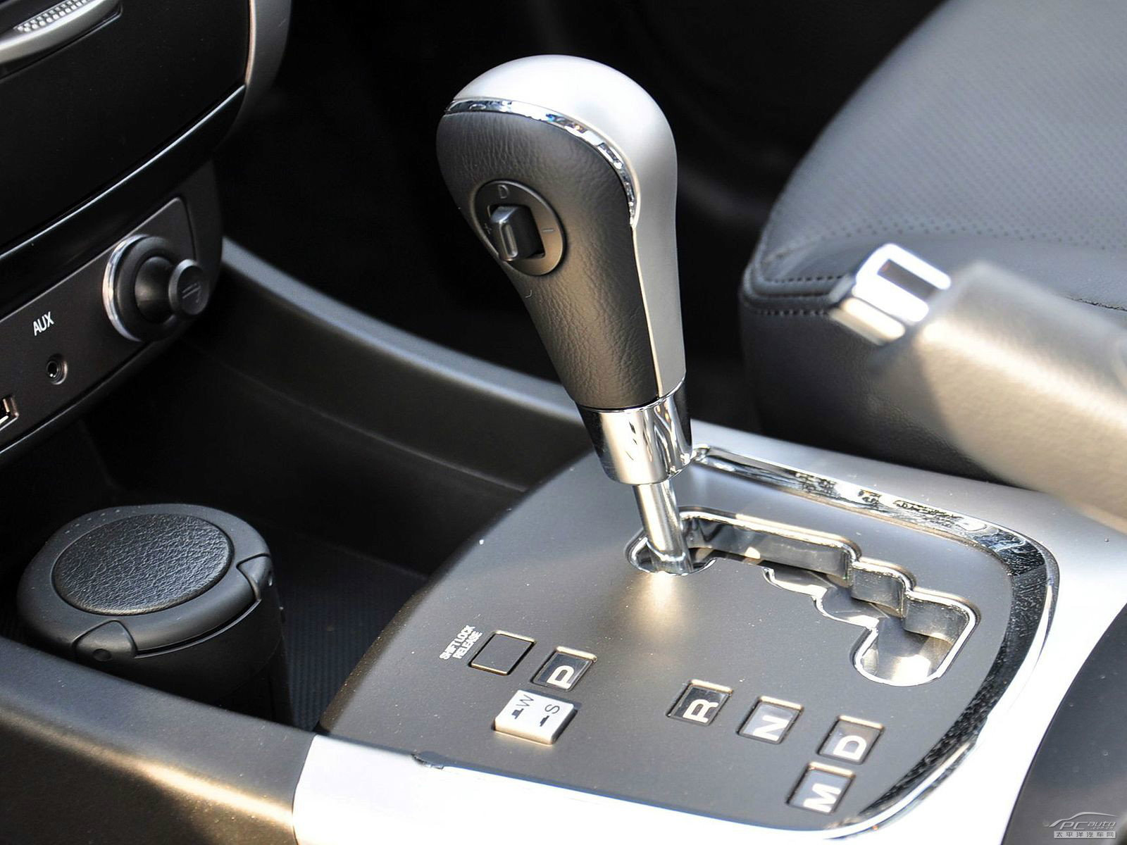 柯蘭多Korando內(nèi)飾高清大圖