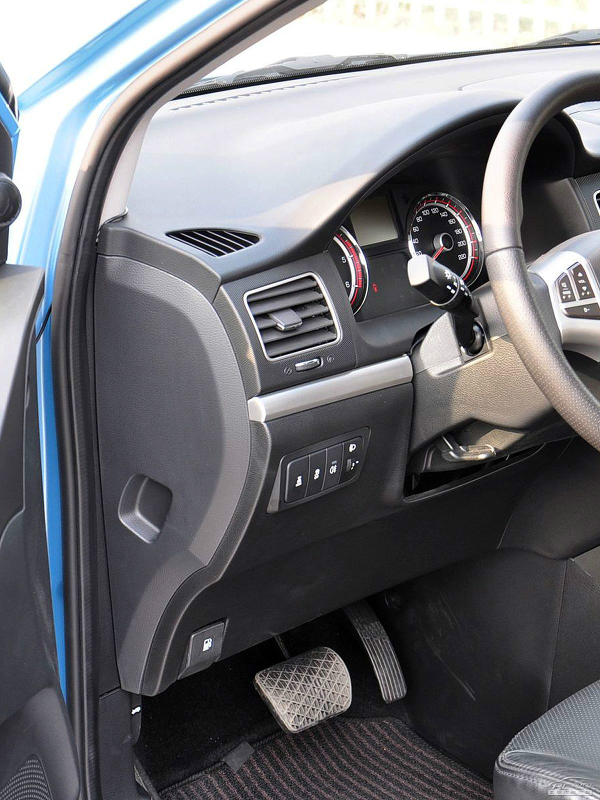 柯蘭多Korando內飾高清大圖