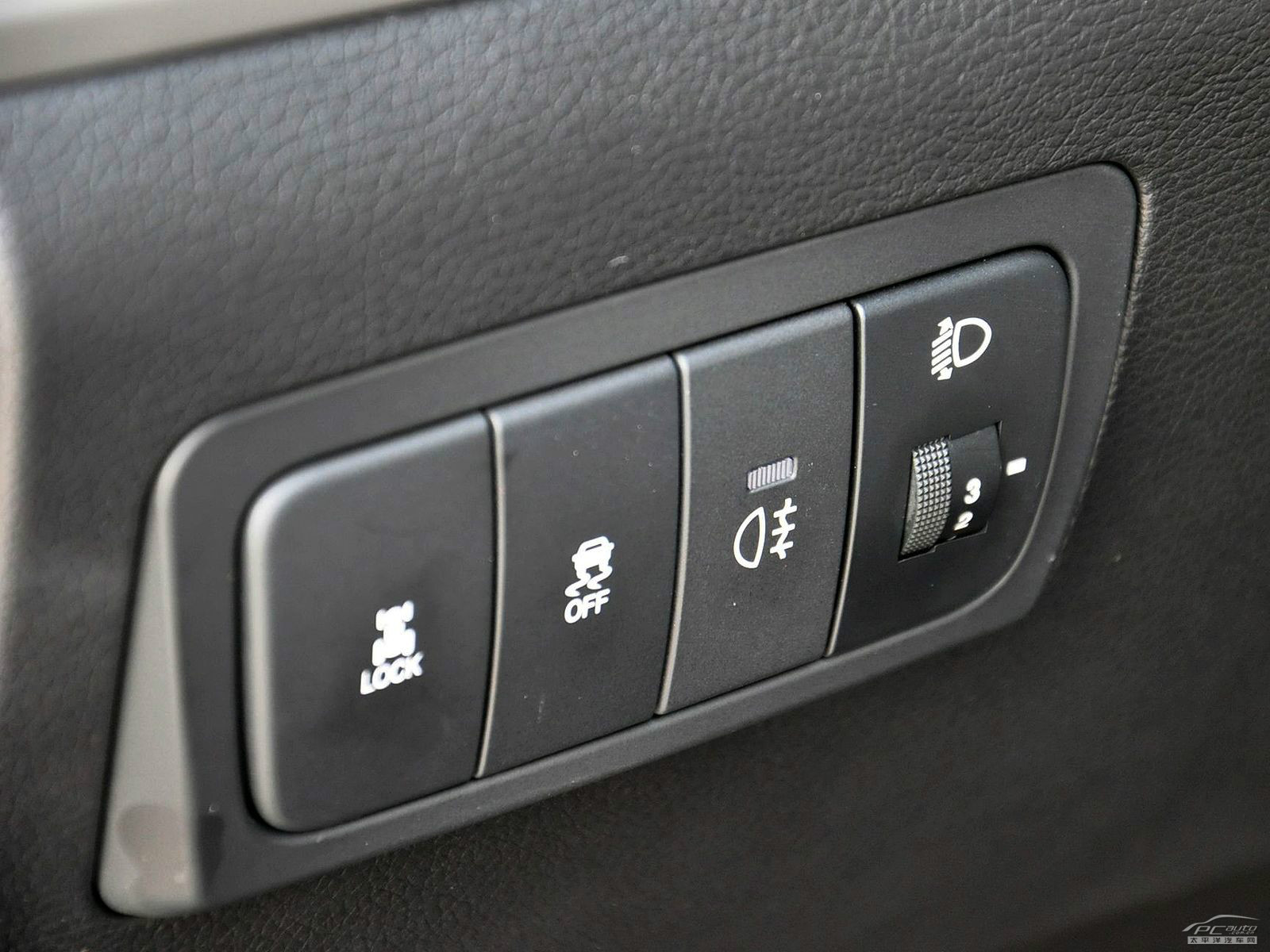 柯蘭多Korando內(nèi)飾高清大圖