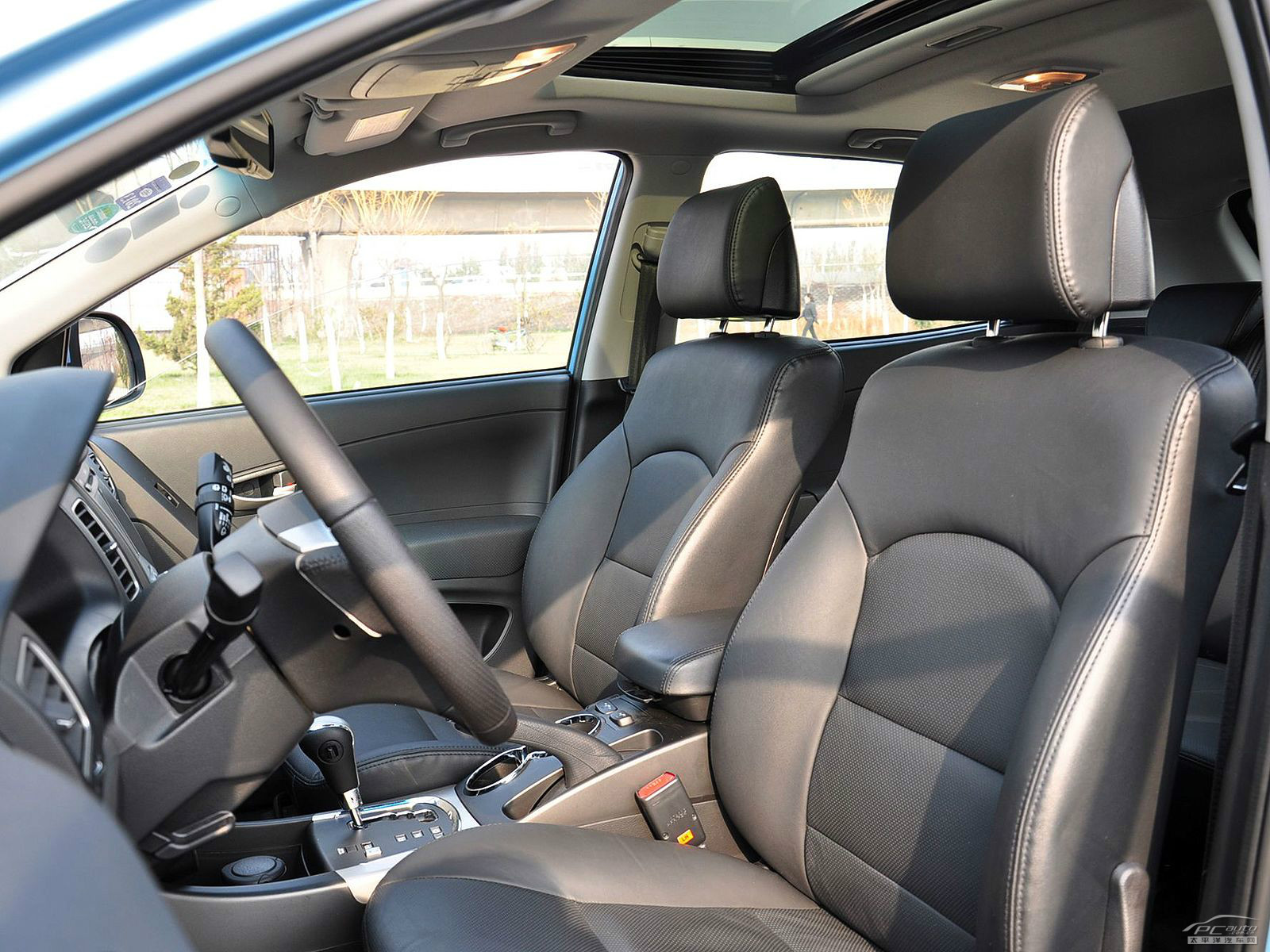 柯蘭多Korando內(nèi)飾高清大圖