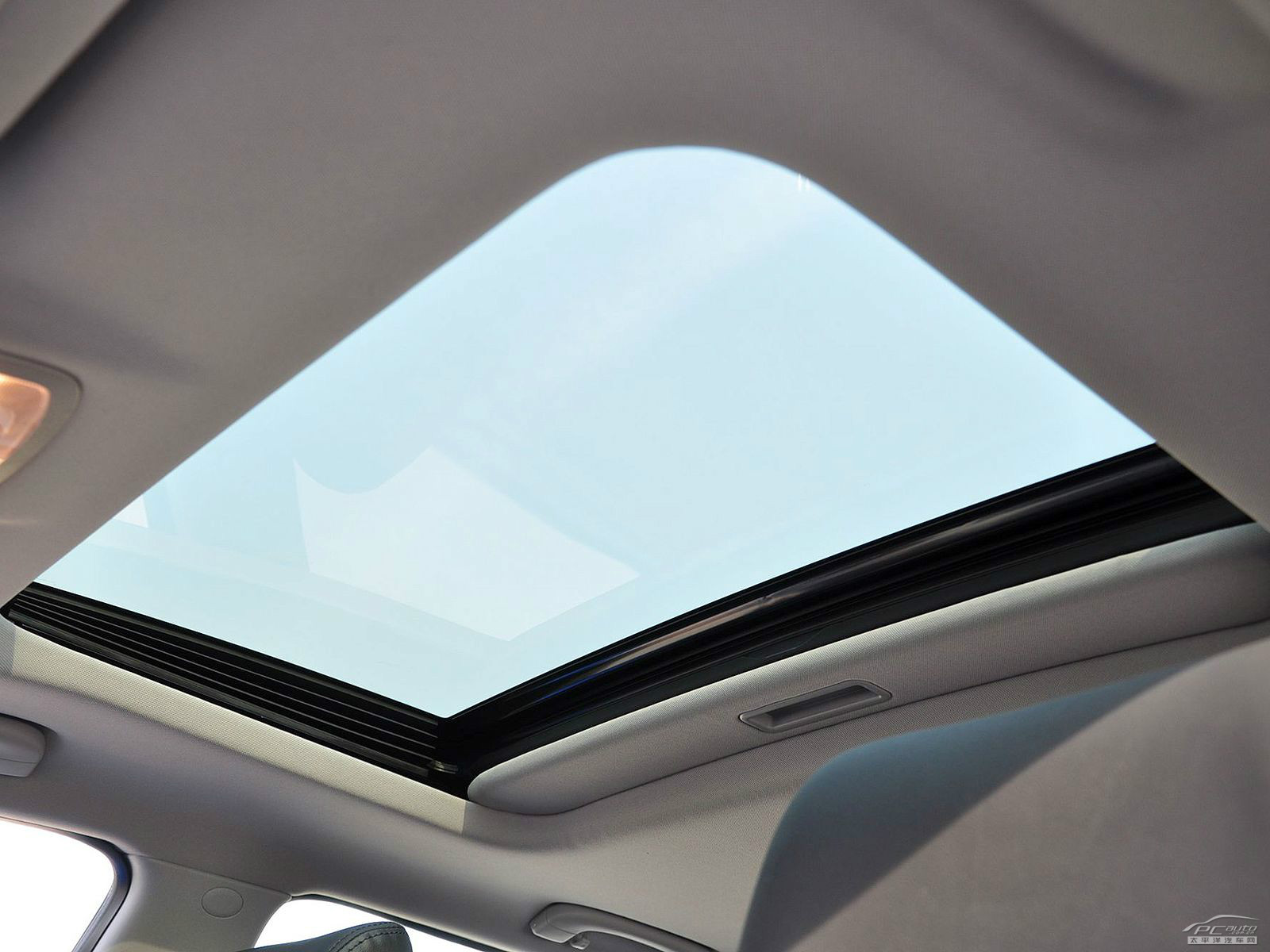 柯蘭多Korando內(nèi)飾高清大圖