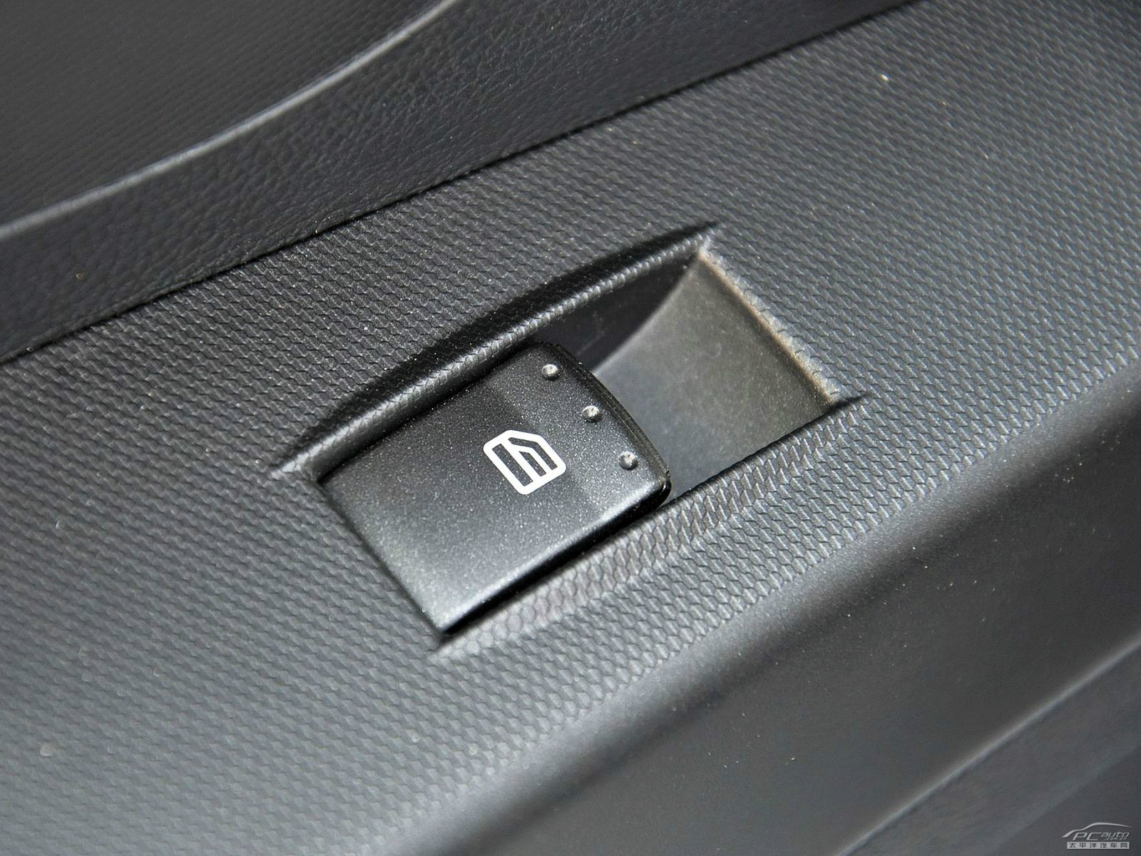 柯蘭多Korando內(nèi)飾高清大圖