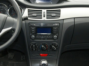 2012款 1.6L 手動(dòng)尊貴型 2012款 1.6L 手動(dòng)尊貴型