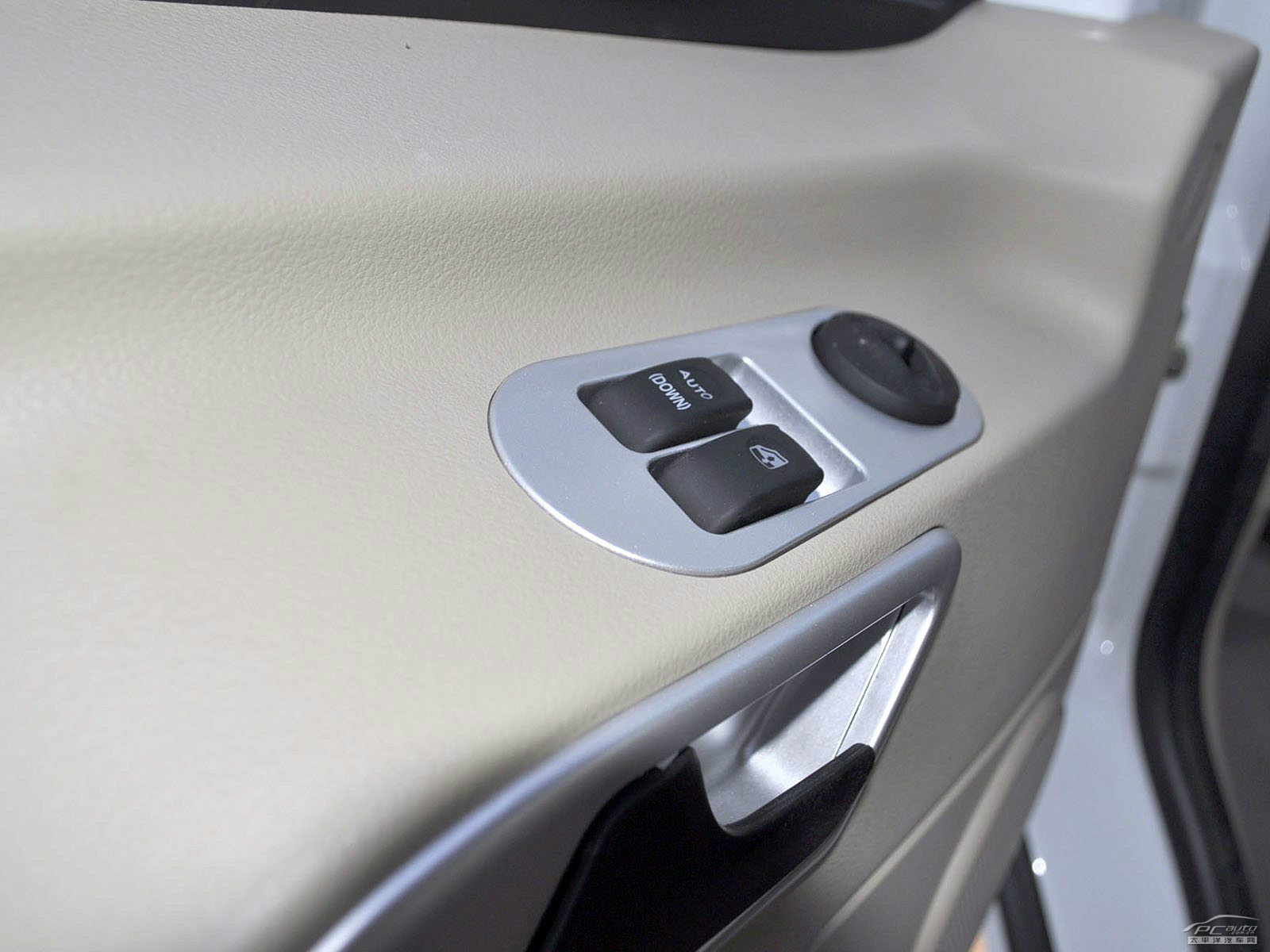 星銳內(nèi)飾高清大圖