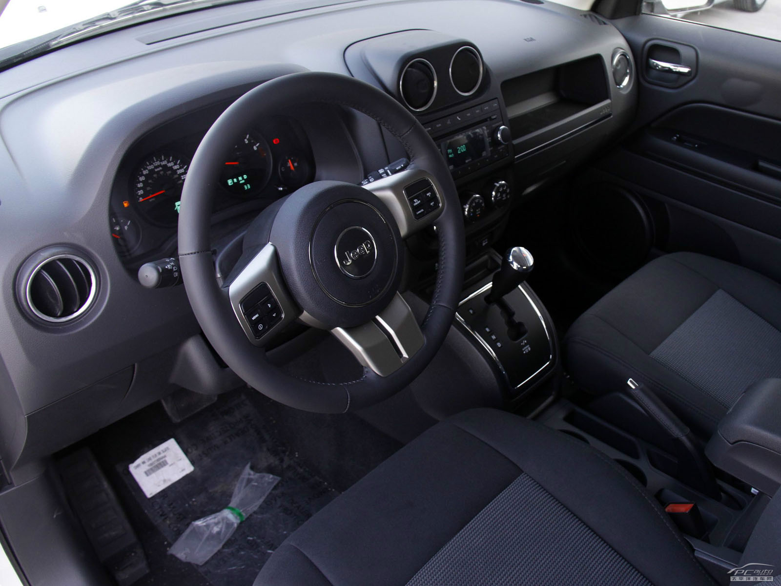 自由客內(nèi)飾高清大圖