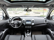 2012 Ž 2.4L r(sh)Ќ(do)