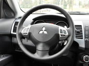 2012 Ž 2.4L r(sh)Ќ(do)