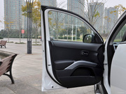 2012 Ž 2.4L r(sh)Ќ(do)