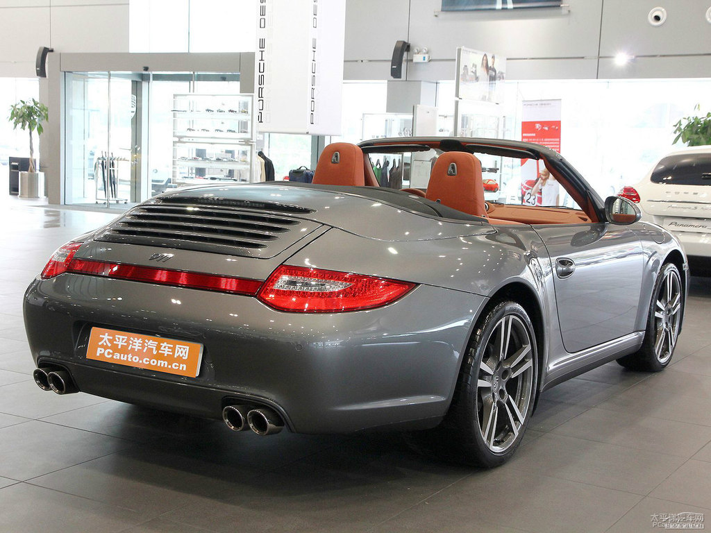 鉑銀保時(shí)捷911整車外觀外觀圖片