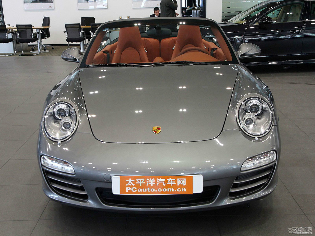 鉑銀保時(shí)捷911整車外觀外觀圖片