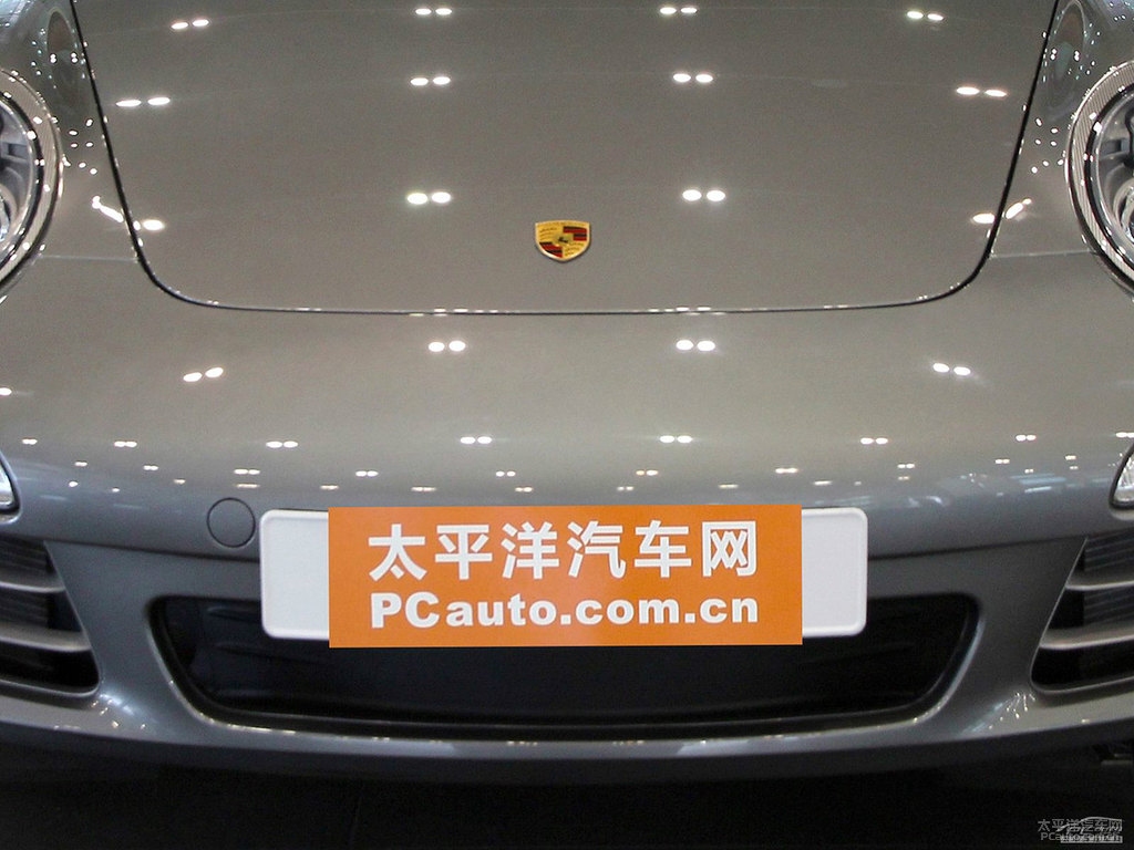 鉑銀保時(shí)捷911車頭外觀圖片