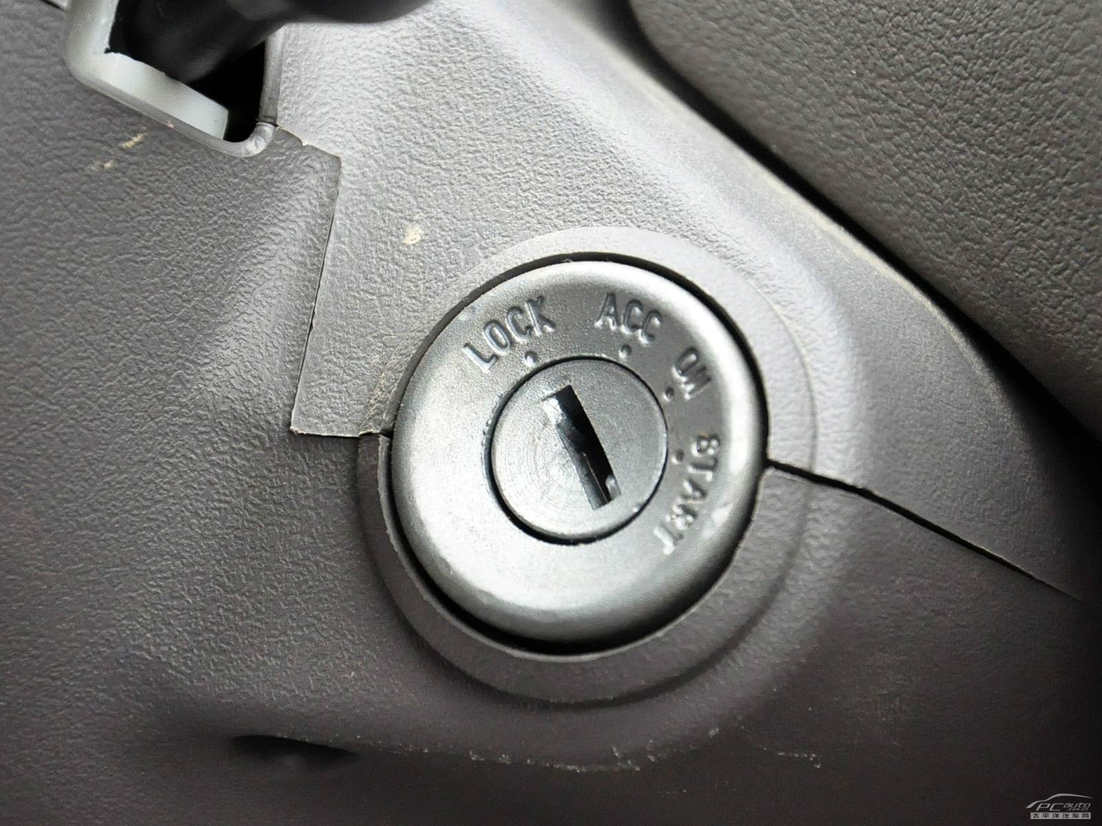 佳寶V70內(nèi)飾高清大圖