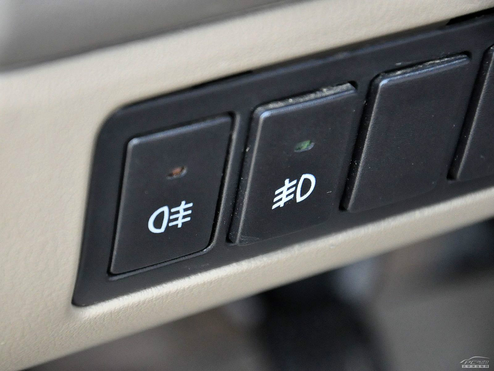 佳寶V70內(nèi)飾高清大圖