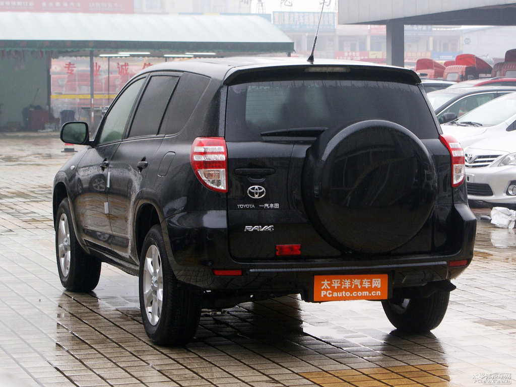黑云母色RAV4榮放外觀圖片