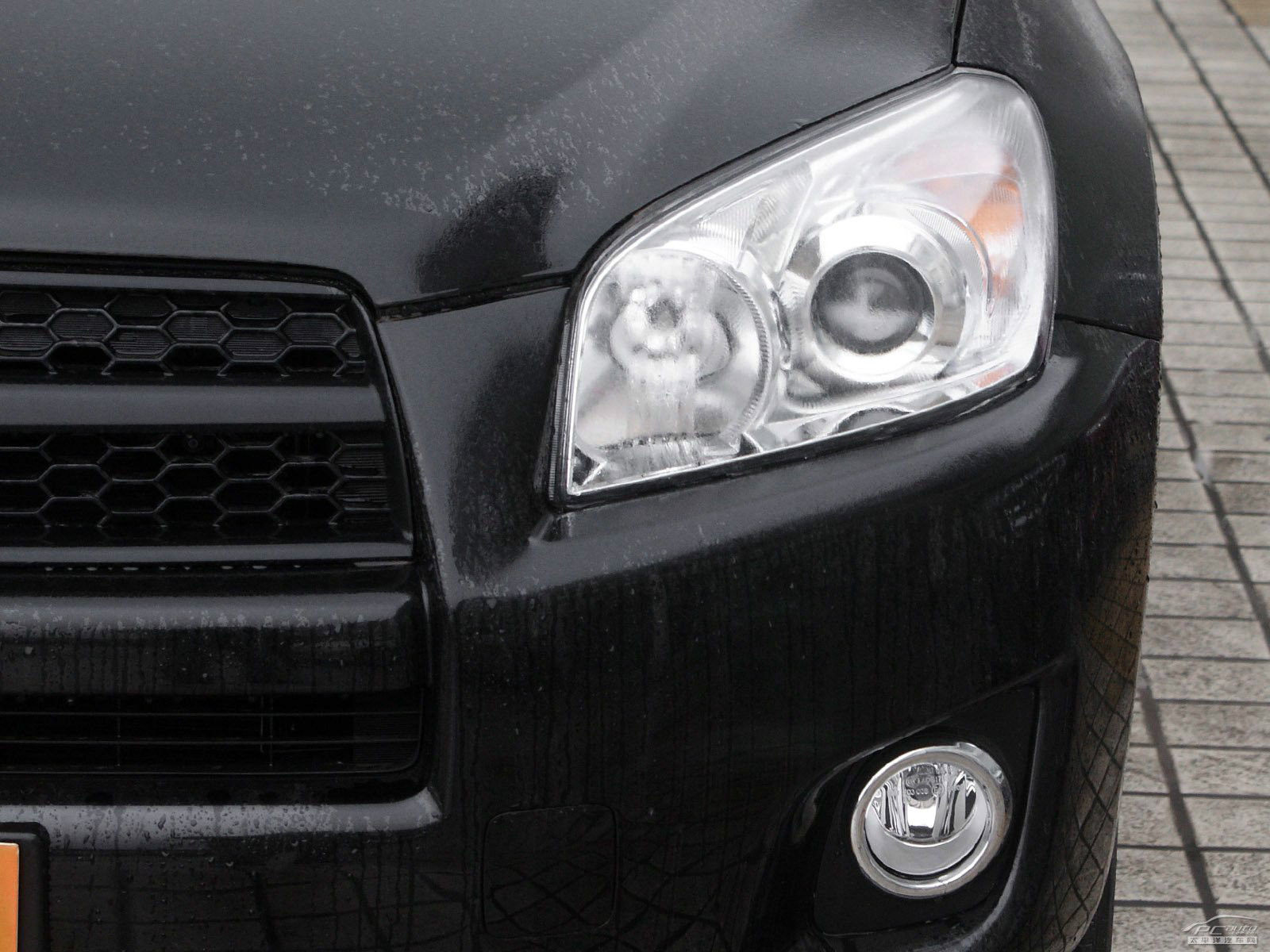 RAV4榮放外觀高清大圖