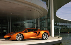  MP4-12C(j)܇Dp
