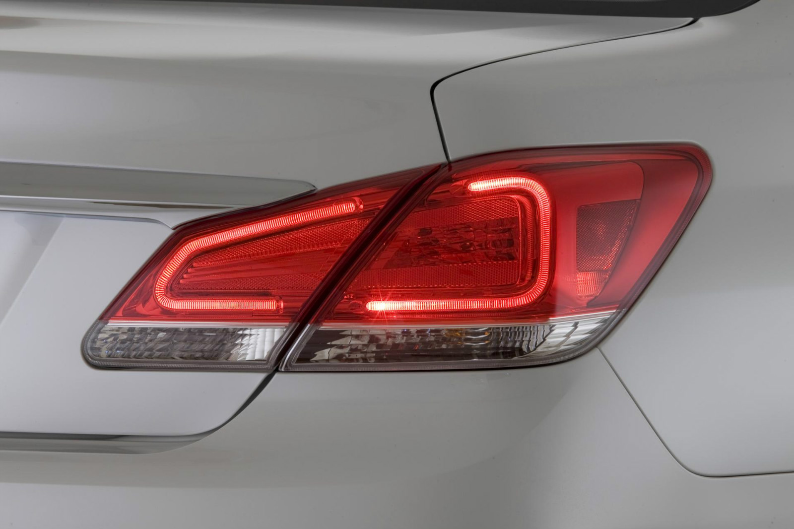 豐田Avensis圖解高清大圖