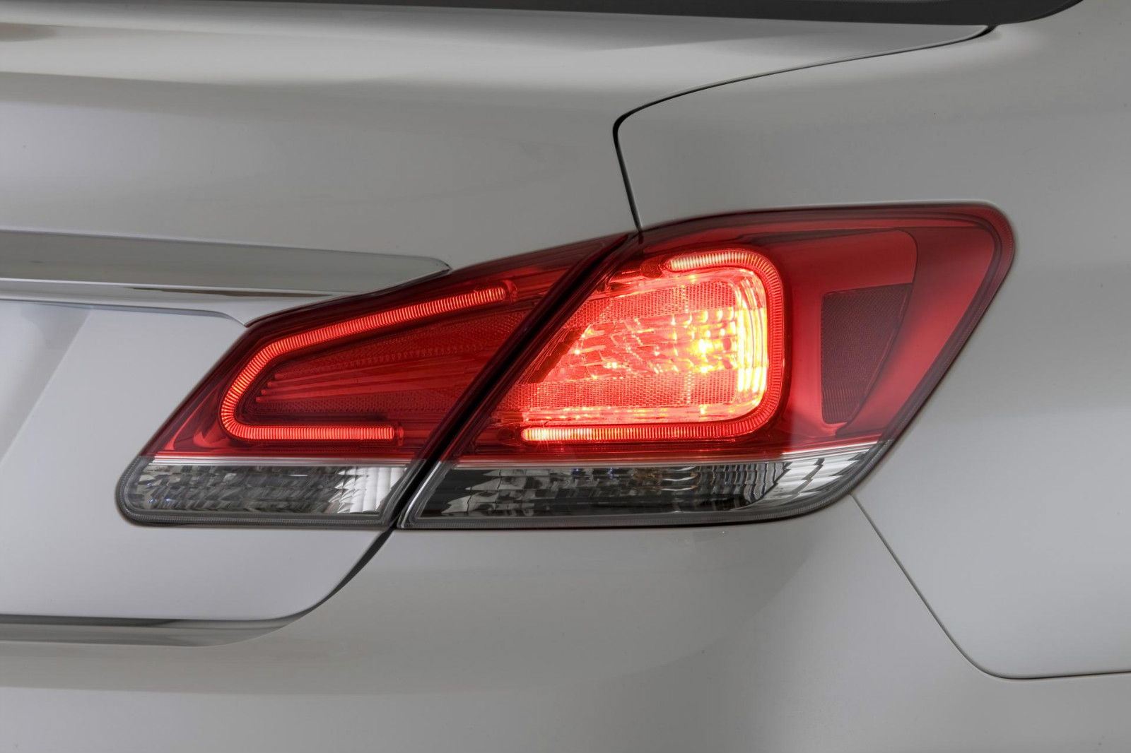 豐田Avensis圖解高清大圖