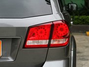 2012款 2.4L 兩驅(qū)豪華型 2012款 2.4L 兩驅(qū)豪華型