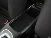 2012款 2.4L 兩驅(qū)舒適型 2012款 2.4L 兩驅(qū)舒適型