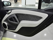 2012款 1.0T 流光灰特別版 2012款 1.0T 流光灰特別版