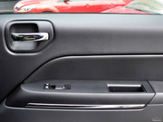 2012款 2.4L 豪華版 2012款 2.4L 豪華版