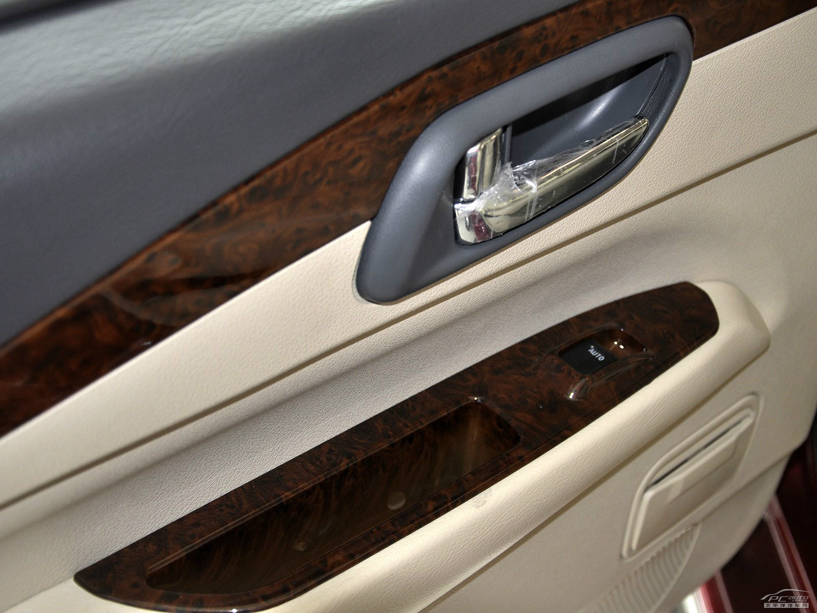 野馬F99內(nèi)飾高清大圖