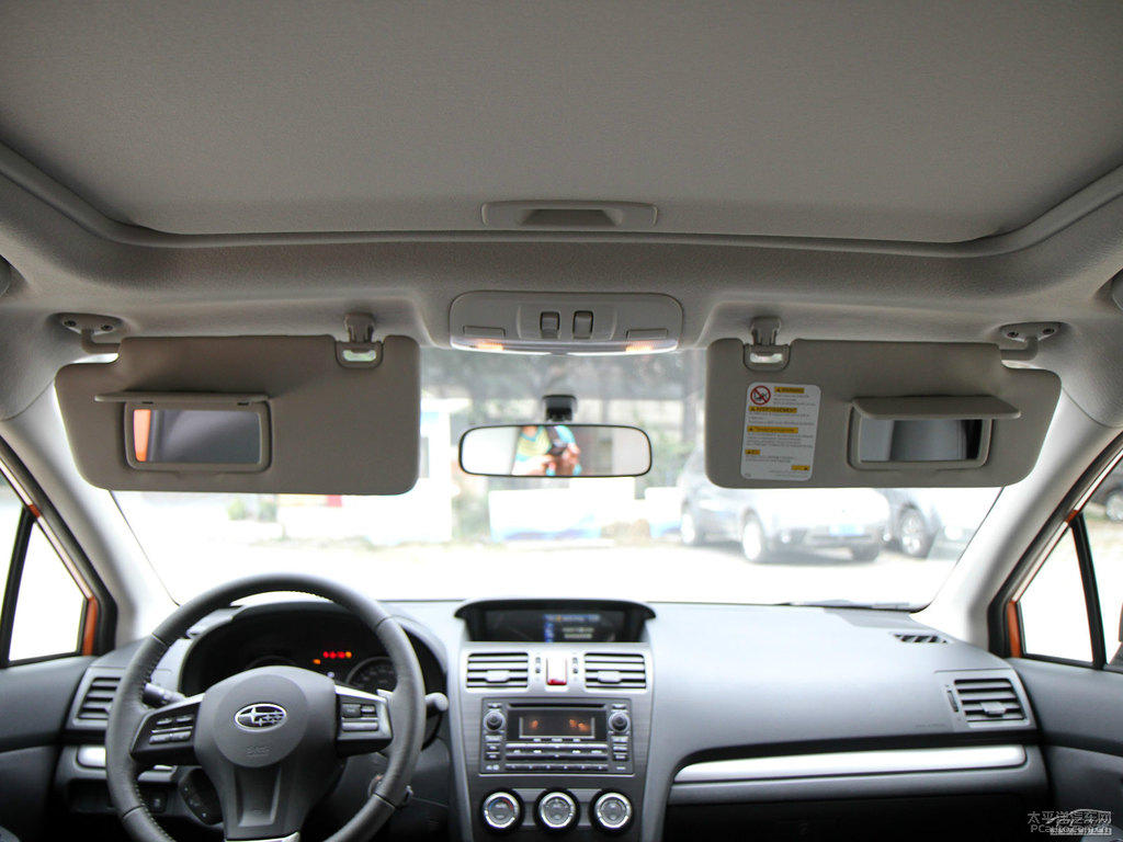 躍動(dòng)珠光橙斯巴魯XV車廂內(nèi)飾圖片