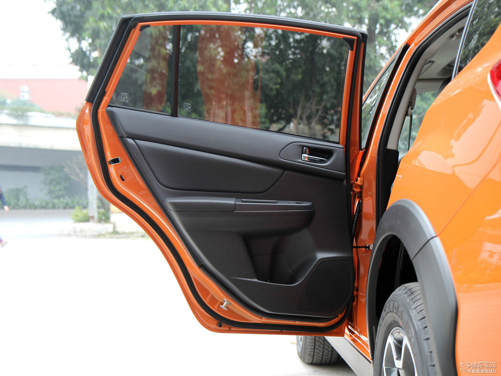躍動(dòng)珠光橙斯巴魯XV車廂內(nèi)飾圖片