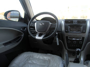2012款 1.8L 手動(dòng) 兩驅(qū)精英型  2012款 1.8L 手動(dòng) 兩驅(qū)精英型