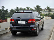 2012款 2.4L 兩驅(qū)豪華型 2012款 2.4L 兩驅(qū)豪華型