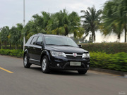 2012款 2.4L 兩驅(qū)豪華型 2012款 2.4L 兩驅(qū)豪華型