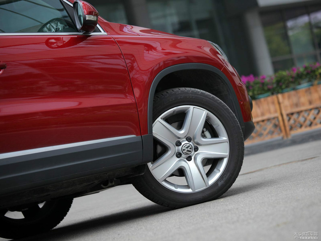 ҰҼtTiguan܇^DƬ