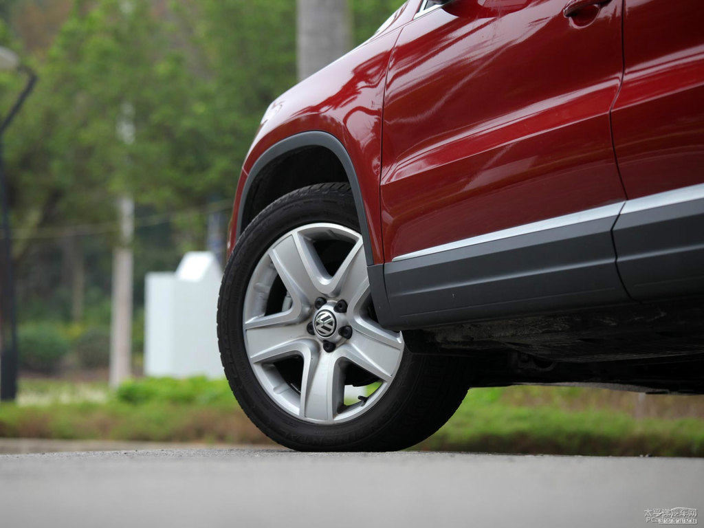 ҰҼtTiguan܇^DƬ
